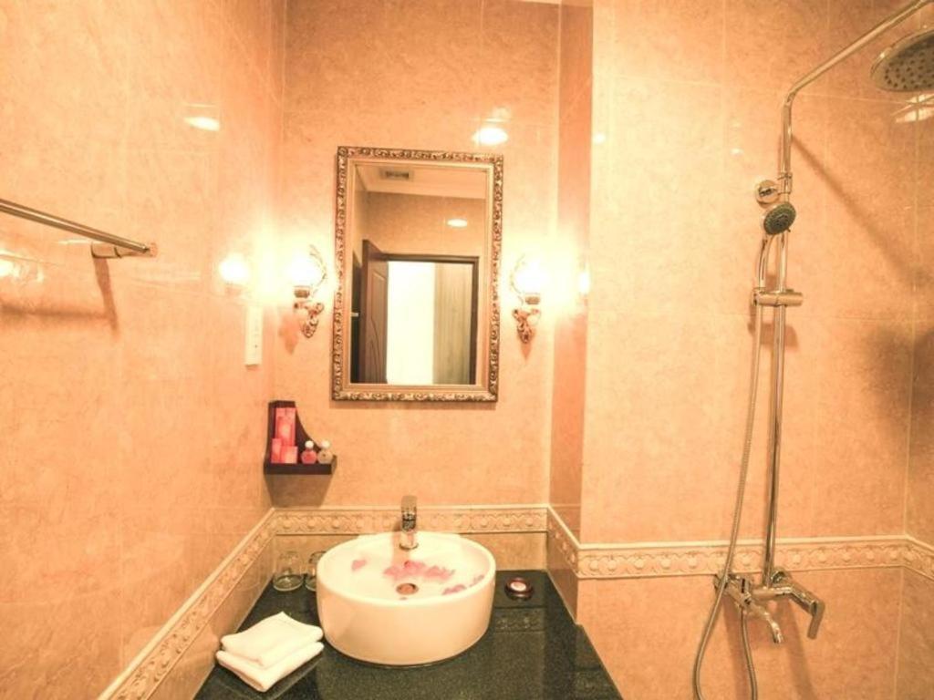 Den Long Do Hotel Nha Trang Exterior foto