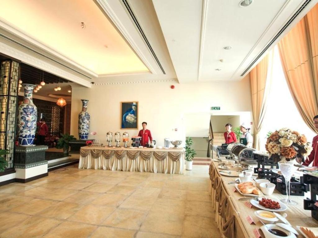 Den Long Do Hotel Nha Trang Exterior foto