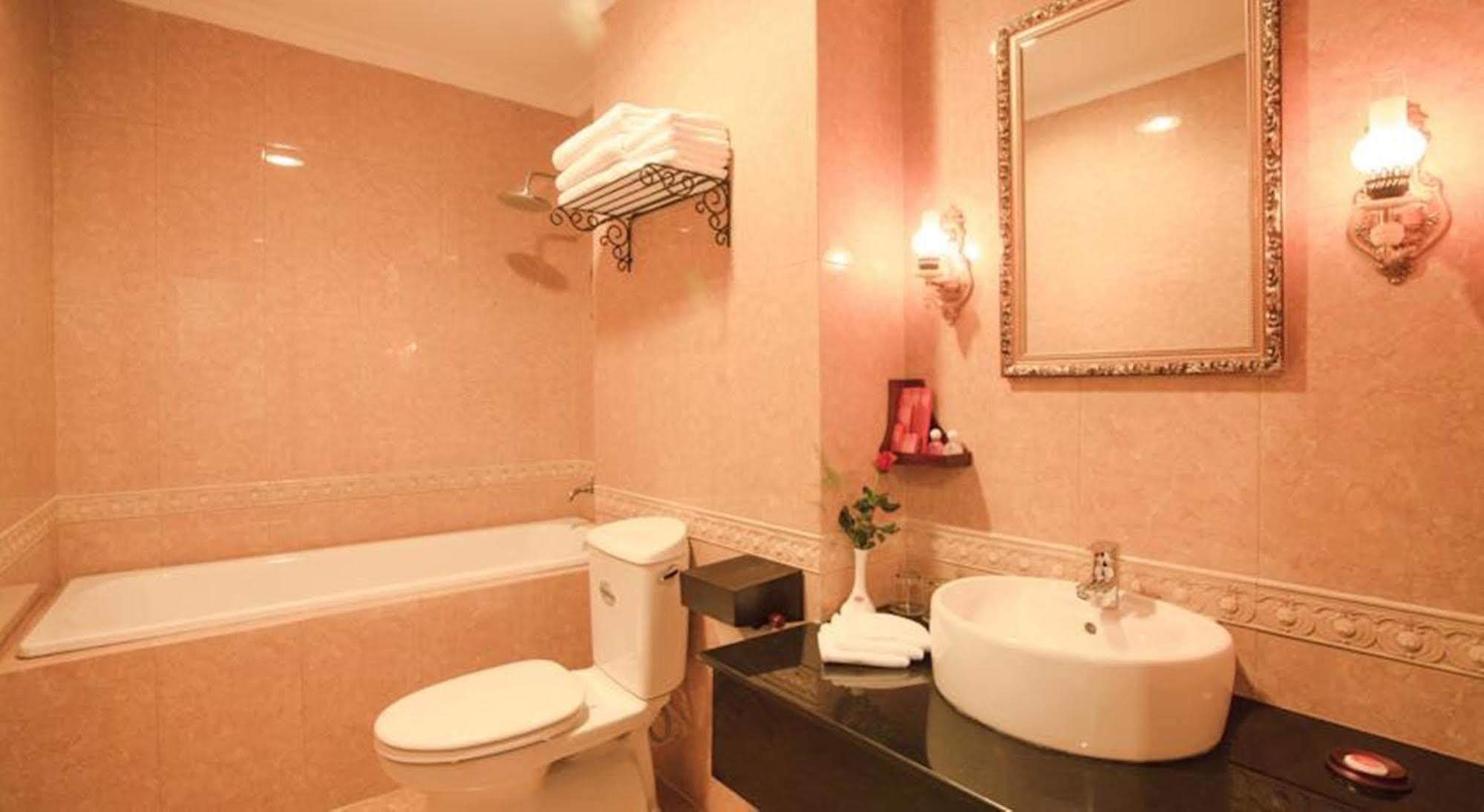 Den Long Do Hotel Nha Trang Exterior foto